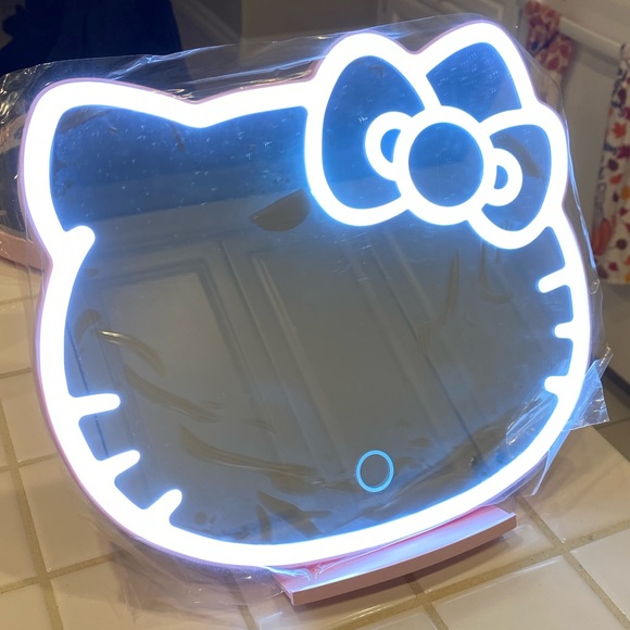 Impressions Hello Kitty mirror - Picture 4 of 6